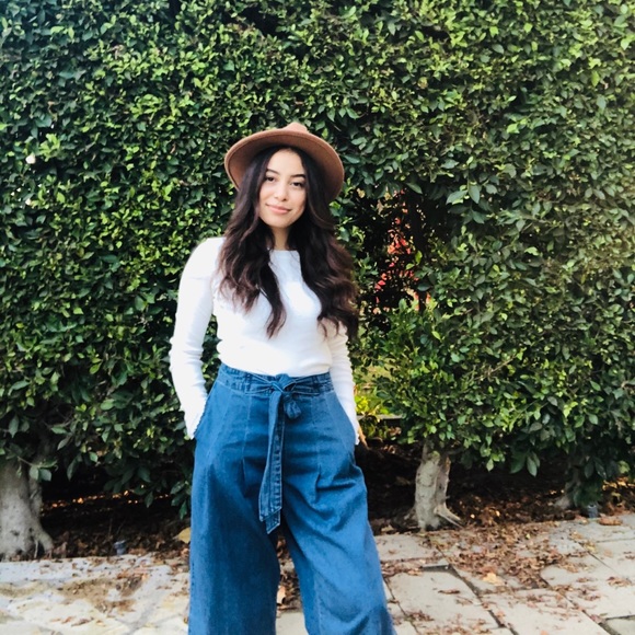 Meet your Posher, Tania - Picture 2 of 3